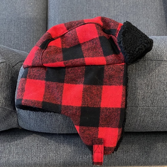 NWT GAP fleece checkered hat - Picture 1 of 8
